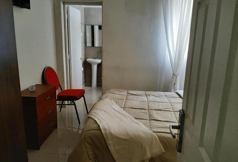 Номер Стандарт, Hostal Los Castanos
