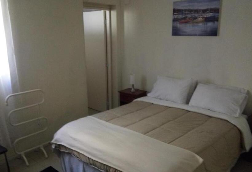 Номер Стандарт, Hostal Los Castanos