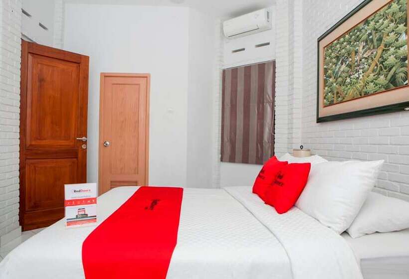 Номер Стандарт, Reddoorz Plus Near Dago Pakar