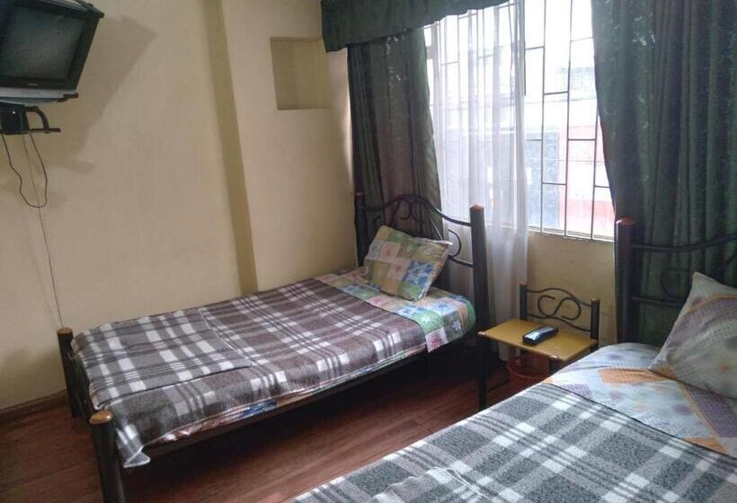 Quarto Estandar, Moraldur