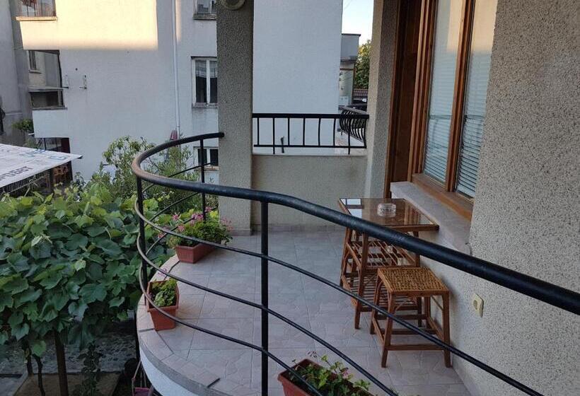 חדר סטנדרט נוף לגינה, Guest House Veselina