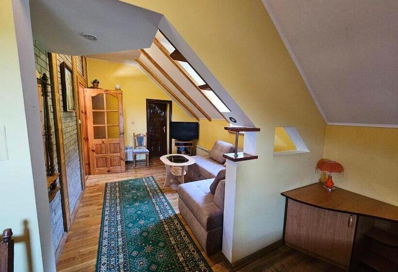 Номер Стандарт Трехместный, Cottage Kazka Lisu