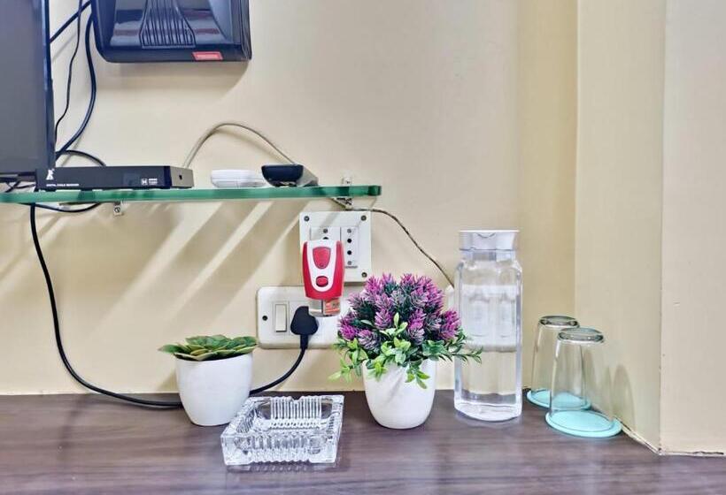 Номер Economy, Bhimas Inn  Puratchi Thalaivar Dr M G Ramachandran Central Railway Station Chennai