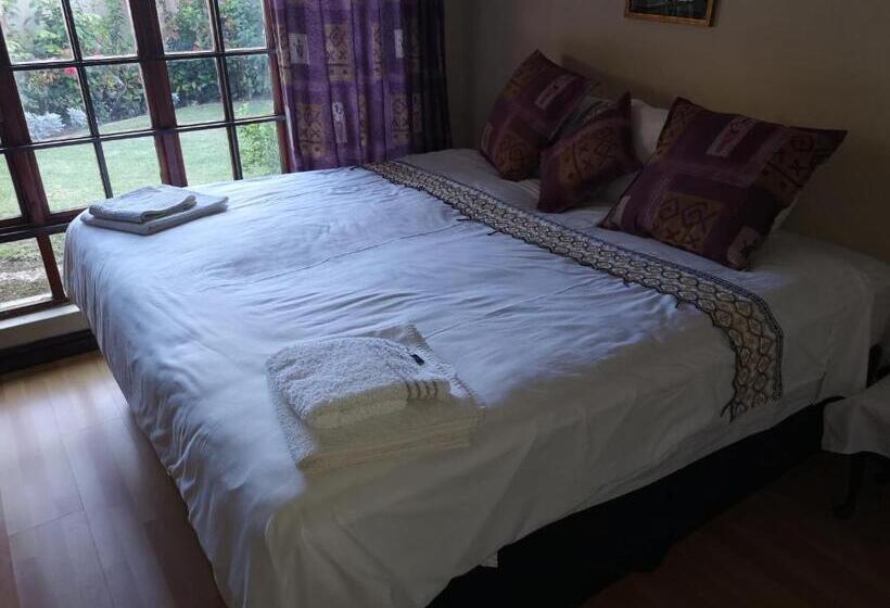 اتاق استاندارد, Ekhaya Guest House
