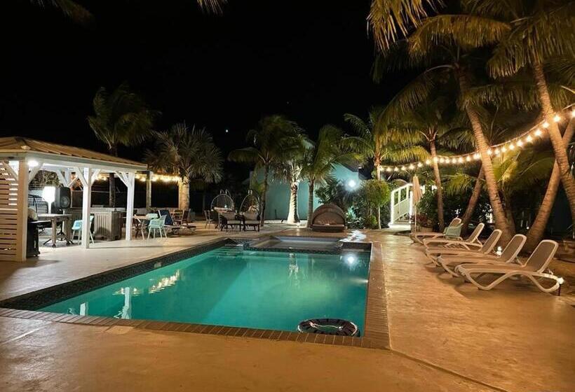 خانه 2 خوابه, Island Club Turks & Grace Bay Place