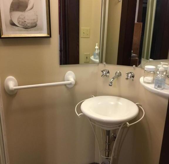 Номер Deluxe, Auberge Taylor Manor