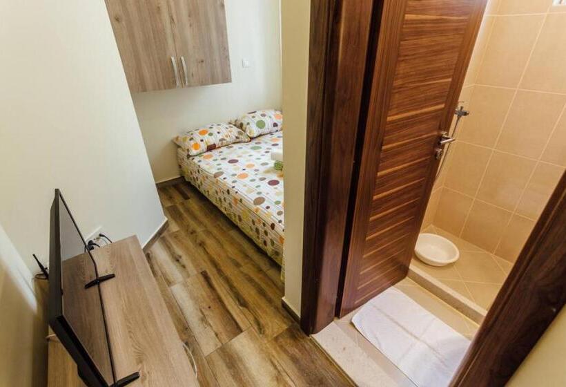اتاق عادی, Apartments Anastasija
