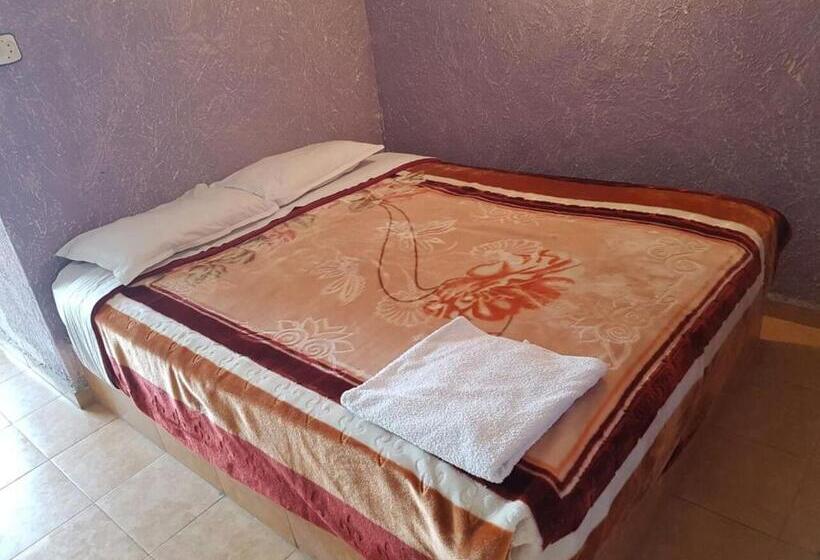 Escritório Standard Vista Jardim, Residence Tafat
