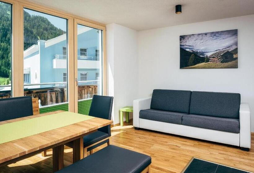 Апартаменты 1 Спальня с Балконом, Nowders Apartments