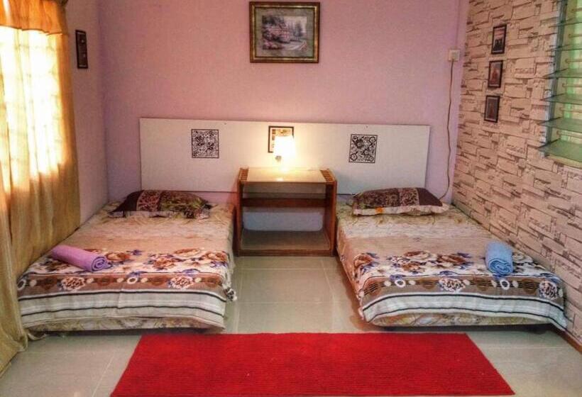 سوییت خانوادگی, Sleepy Hollow Villa