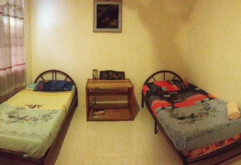 ویلای یک اتاق خوابه با استخر شنا, Sleepy Hollow Villa