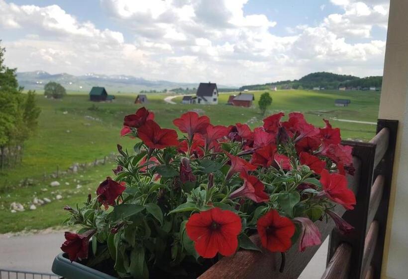 اتاق استاندارد با بالکن, Guest House Tiha Noć