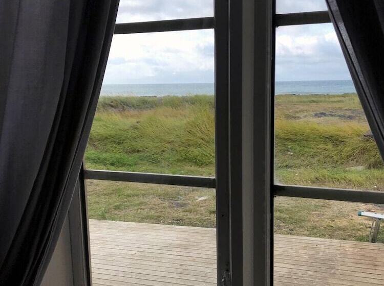 اتاق سه نفره دلوکس با چشم‌انداز دریا, Brimslóð Atelier Guesthouse