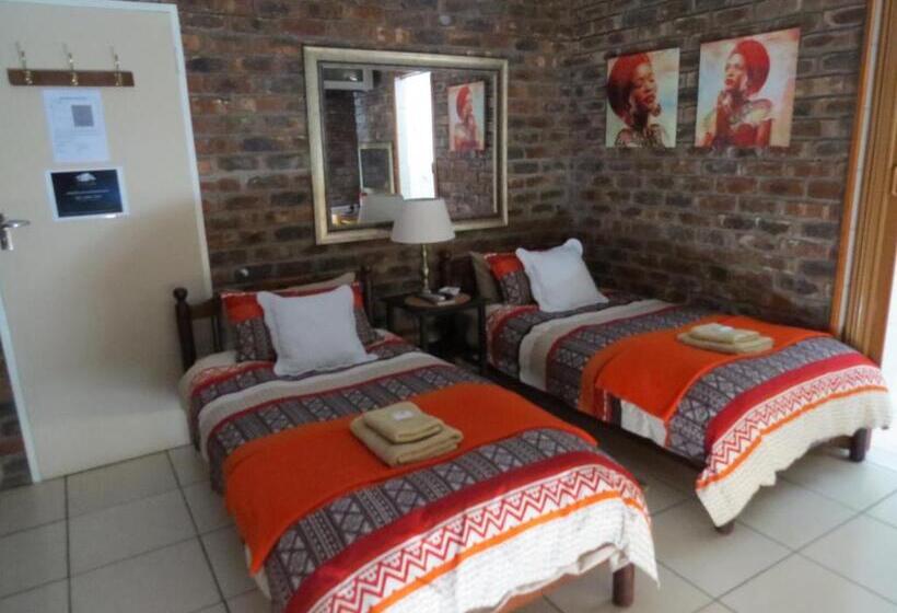 Номер Стандарт, Coral Tree Guest Rooms