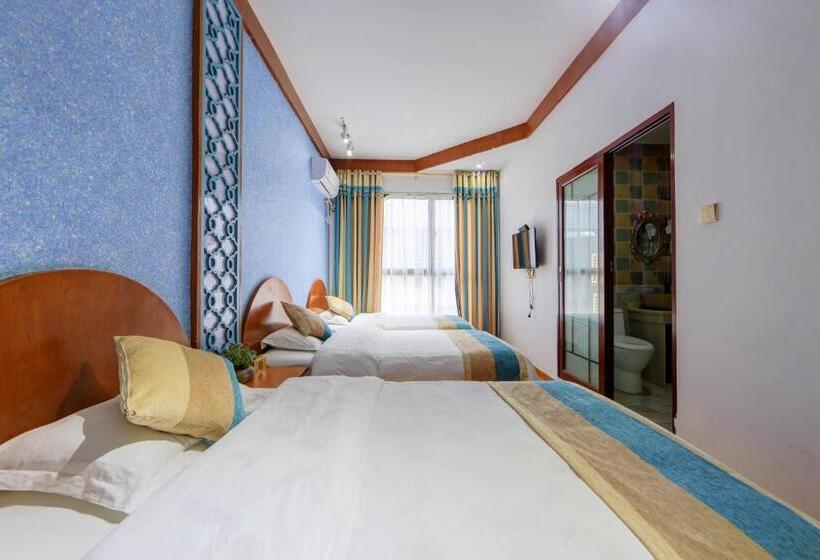 غرفة قياسية ثلاثية, Edinburgh Hostel
