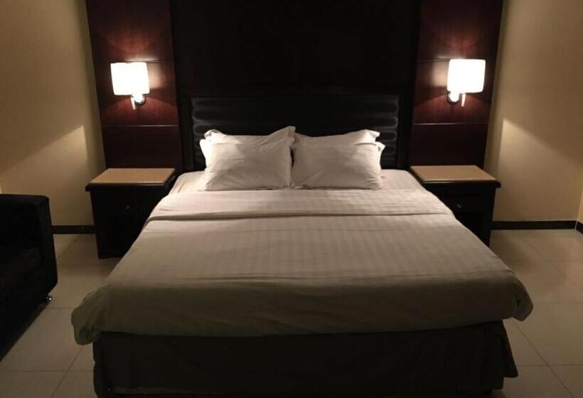 Quarto Estandar Cama King, Al Taif Suites