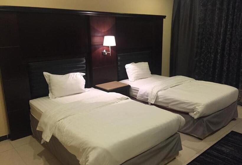 Apartamento 2 Dormitórios, Al Taif Suites