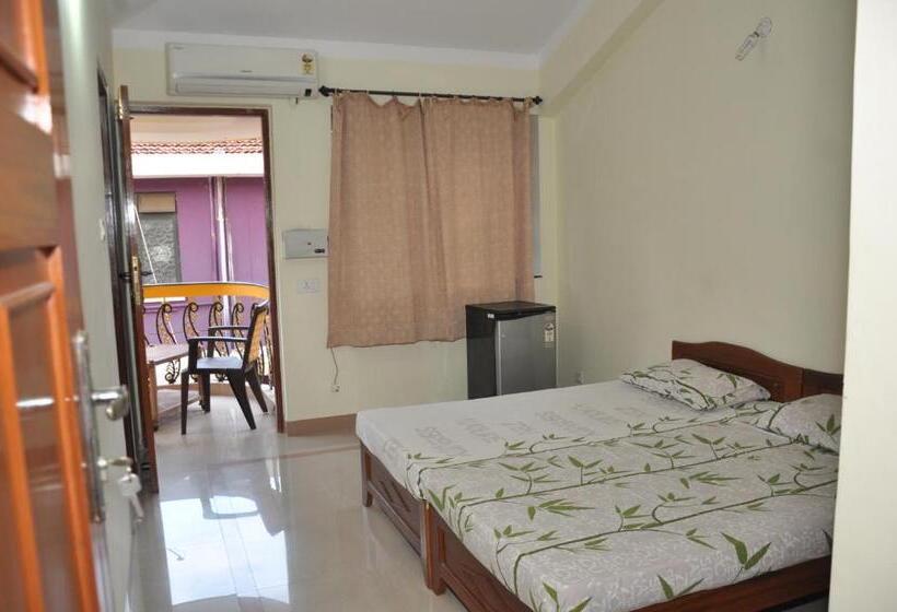 带阳台的豪华间, Minria Guest House