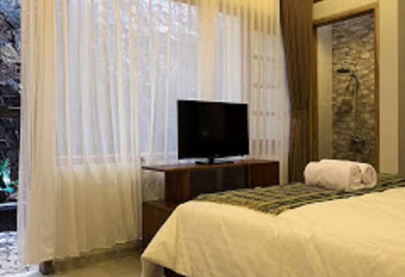 デラックスルーム, Helena Guest House