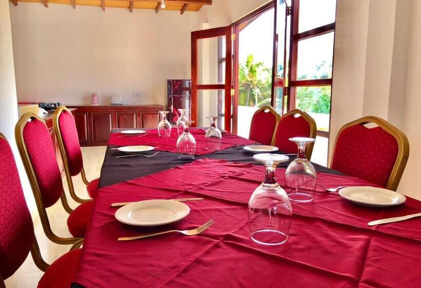 آپارتمان 1 خوابه با چشم‌انداز استخر, Sundowners Guesthouse