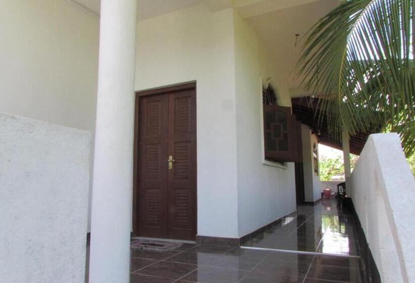 اتاق استاندارد, Rainbow Guest House