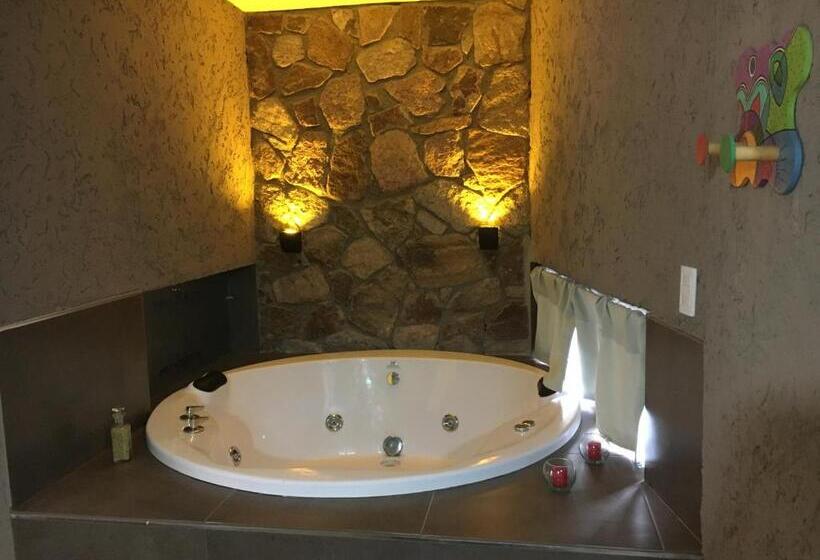 Люкс Повышенной Комфортности, Pueblo Santo, Cabañas & Suites