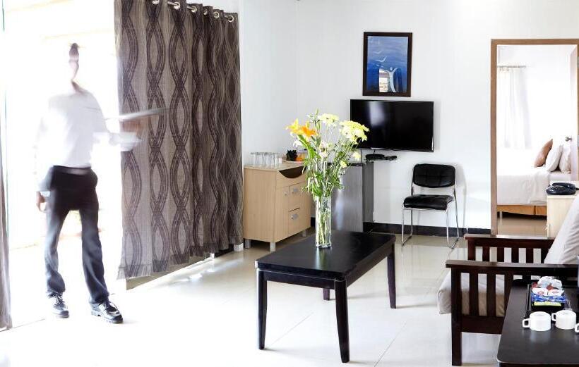 家庭工作室, Savana Lake Resort