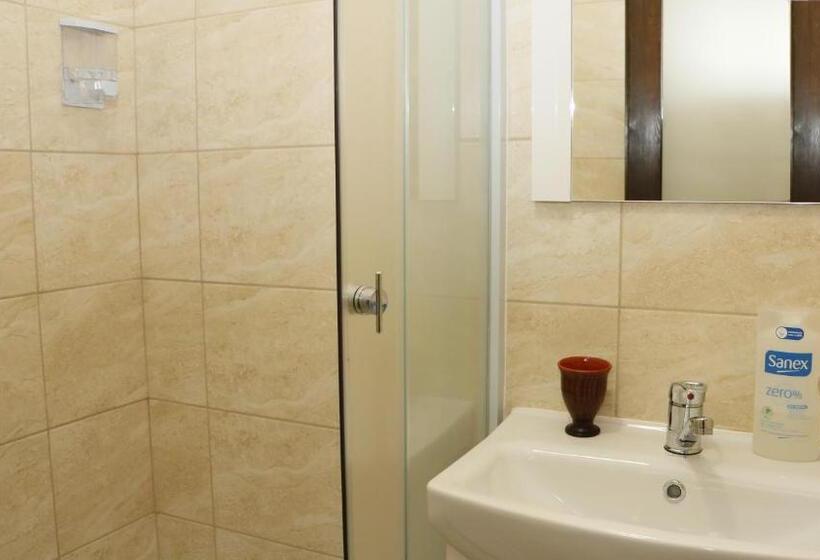اتاق استاندارد, Hanu Lui Gica Spa