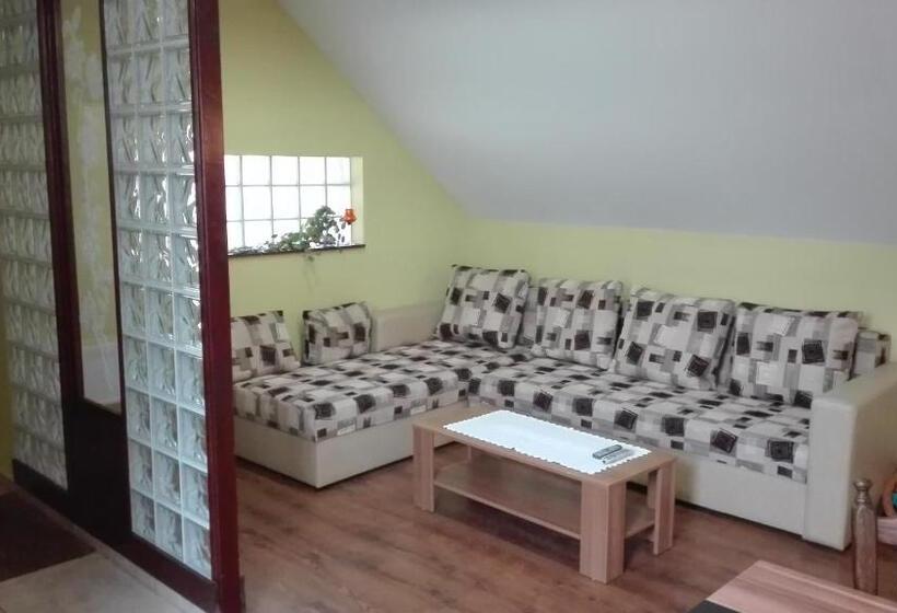 Family Suite, Csipkeház Apartman