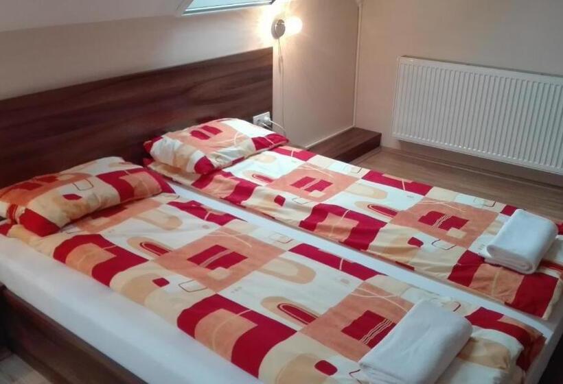 Family Suite, Csipkeház Apartman