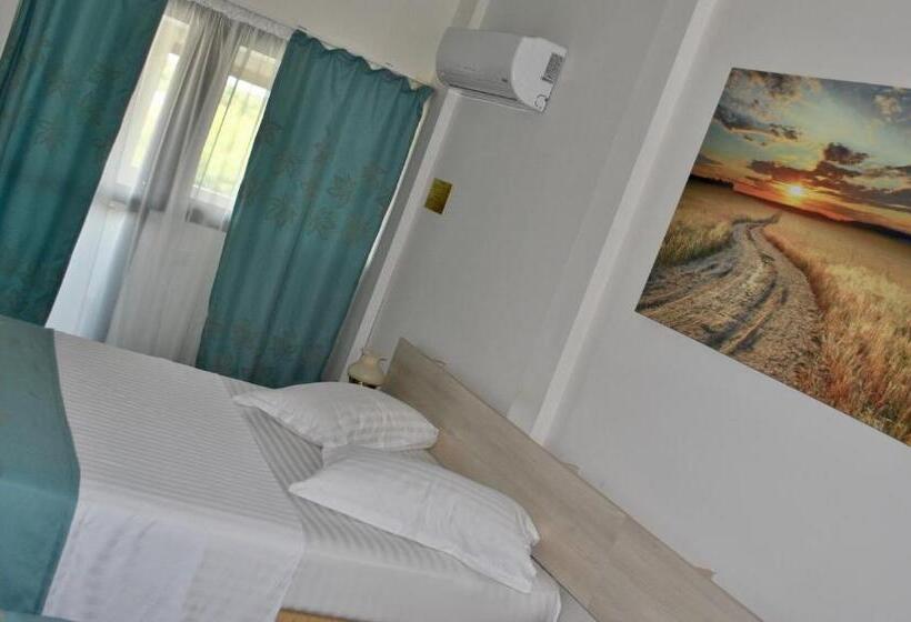 اتاق استاندارد با تخت بزرگ, Delta Marina