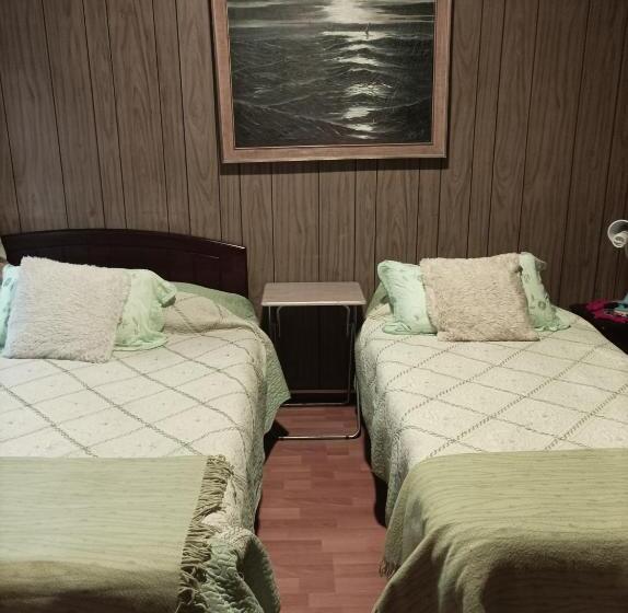 Quarto Estandar, Family House Del Rey