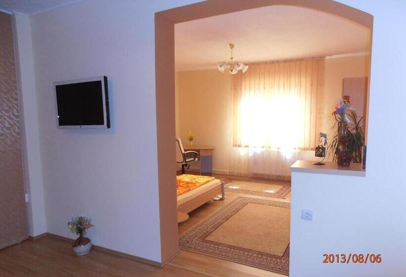 스위트, Casa Doma R   Alina