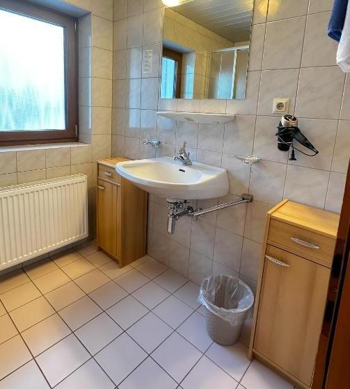 Апартаменты 3 Спальни, Alte Schmiede