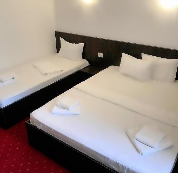 اتاق استاندارد سه نفره, Casa On