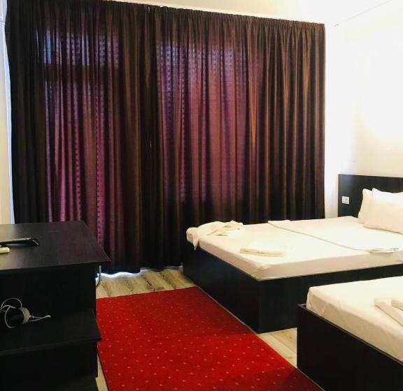 اتاق استاندارد سه نفره, Casa On