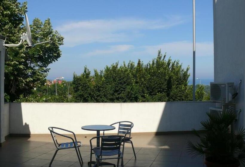 اتاق استاندارد با چشم‌انداز دریا, Villa Climate Guest House