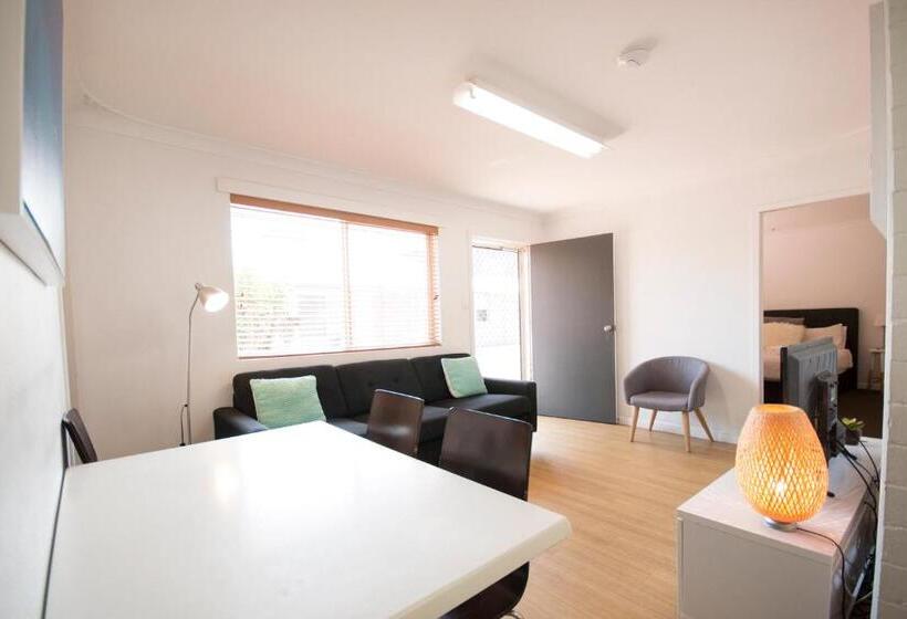 דירת שלושה חדרים, Archipelago Apartments Esperance