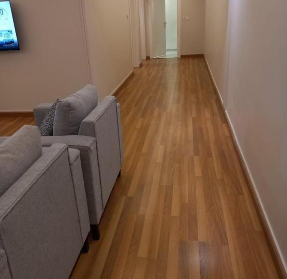 ２ベッドルームアパートメント, Vision Apartment