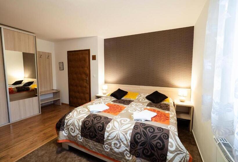 غرفة قياسية, Penzion Almada