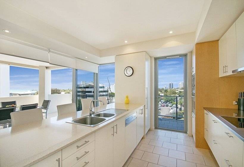 Апартаменты 1 Спальня, Space Holiday Apartments