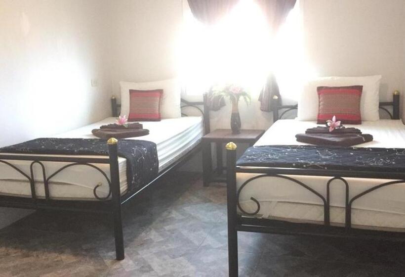 스탠다드 트리플 룸, Nest Hostel Lipe