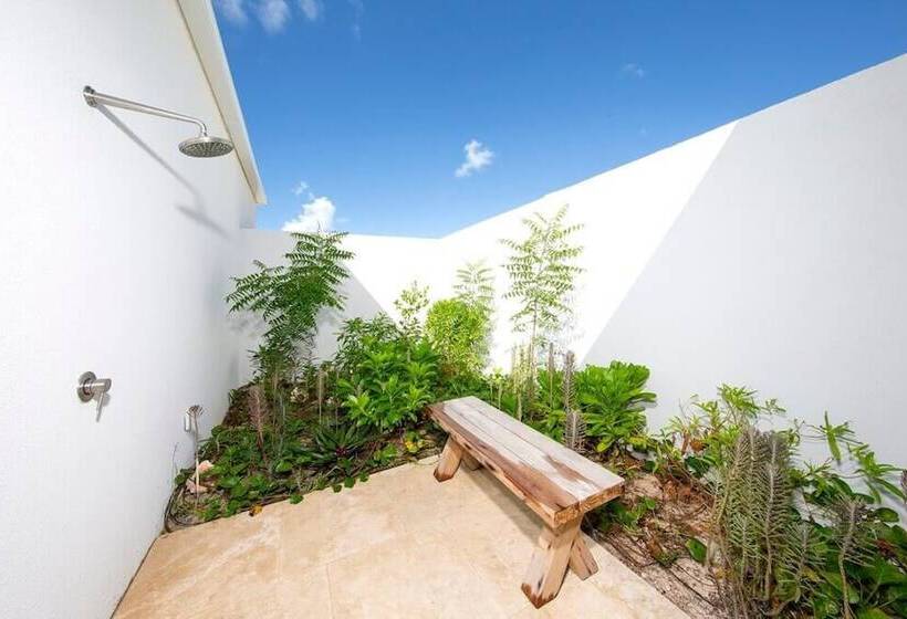 ویلا دلوکس 2 خوابه, Sailrock South Caicos   Island Hop Flight Included
