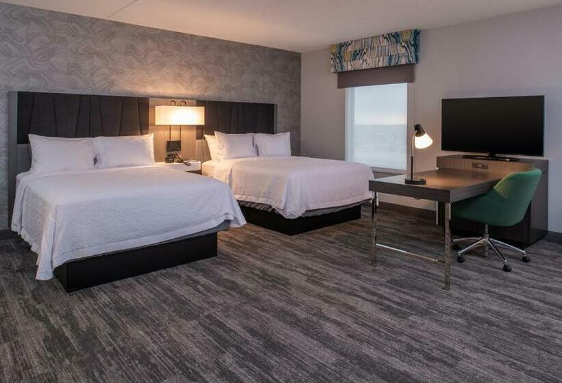 Студия Стандарт, Hampton Inn & Suites Winstonsalem Downtown