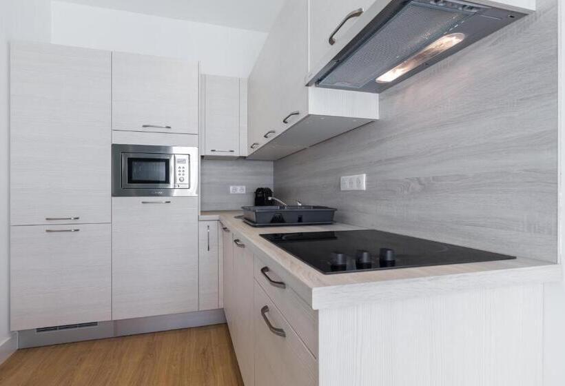Апартаменты 2 Спальни, Florella Antibes Apartment