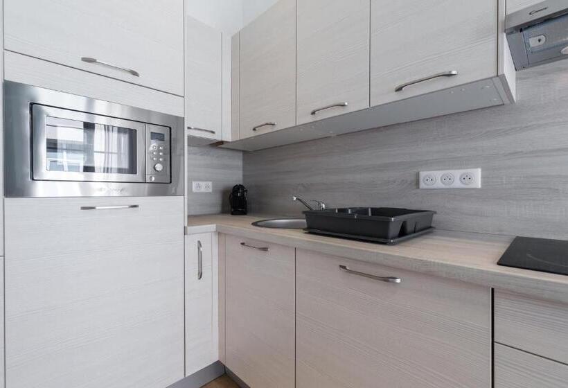 شقة غرفتين, Florella Antibes Apartment