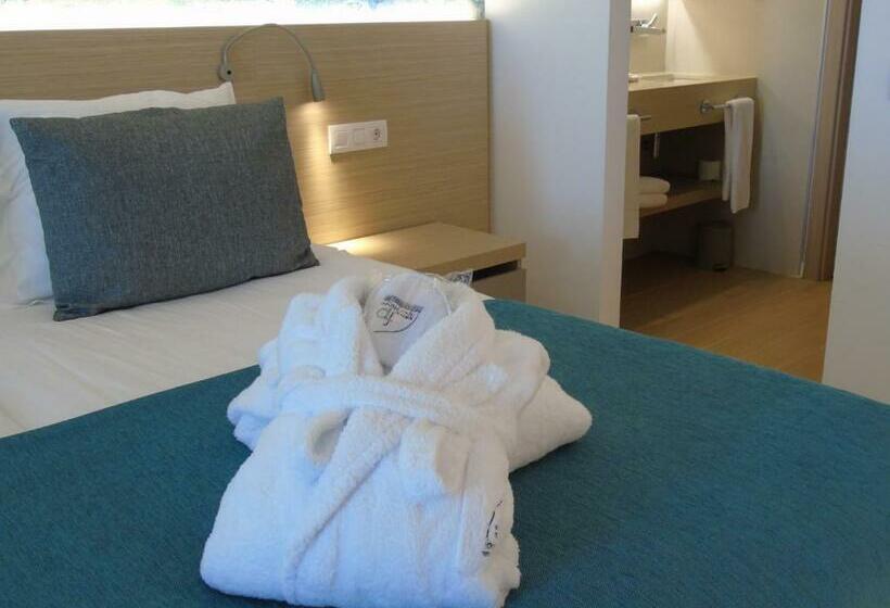 小型套房带海景, Aparthotel Fontanellas Playa