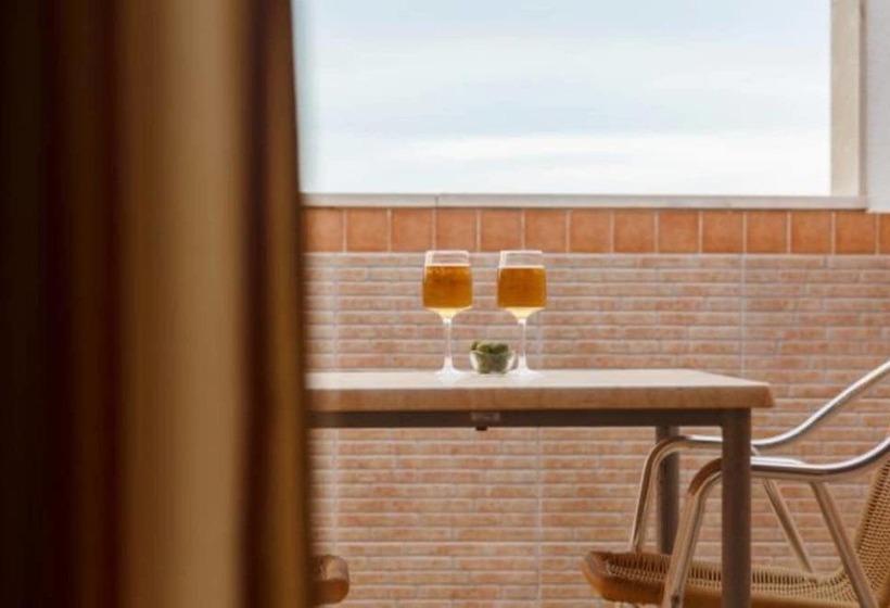 Номер Стандарт, Restaurante Emilio