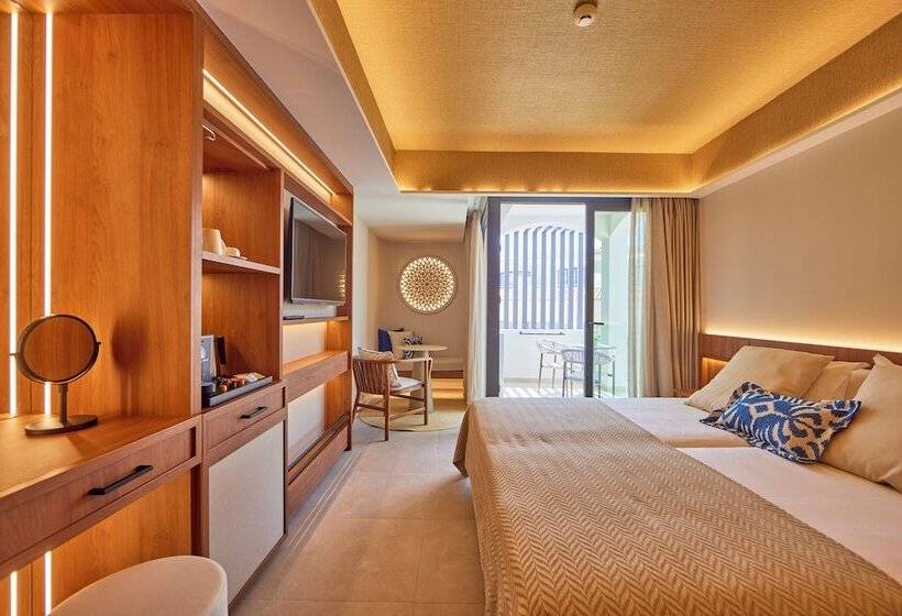 חדר סטנדרט נוף לגינה, Universal Grand Leon & Spa