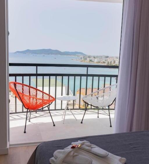 غرفة سوبيريور مطلّة علي البحر, Cenit & Apts. Sol Y Viento
